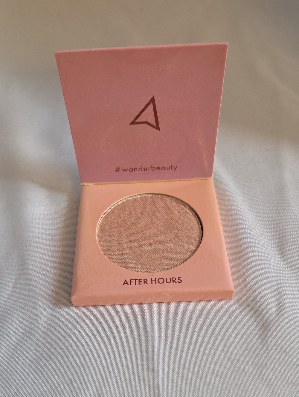 Wander Beauty After Hours Radiant Pink-Beige Highlighter